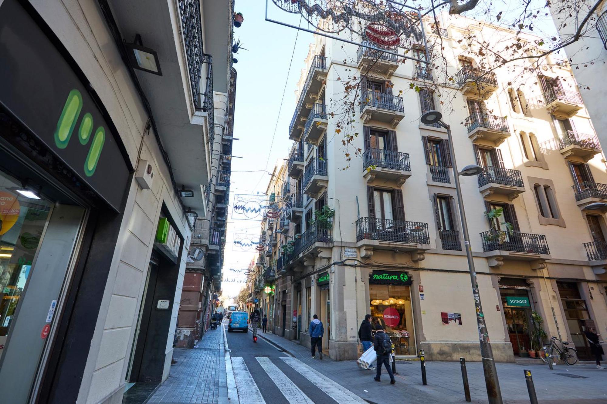 12gra1070 - Cozy Flat In The Heart Of Gracia! Barcelone