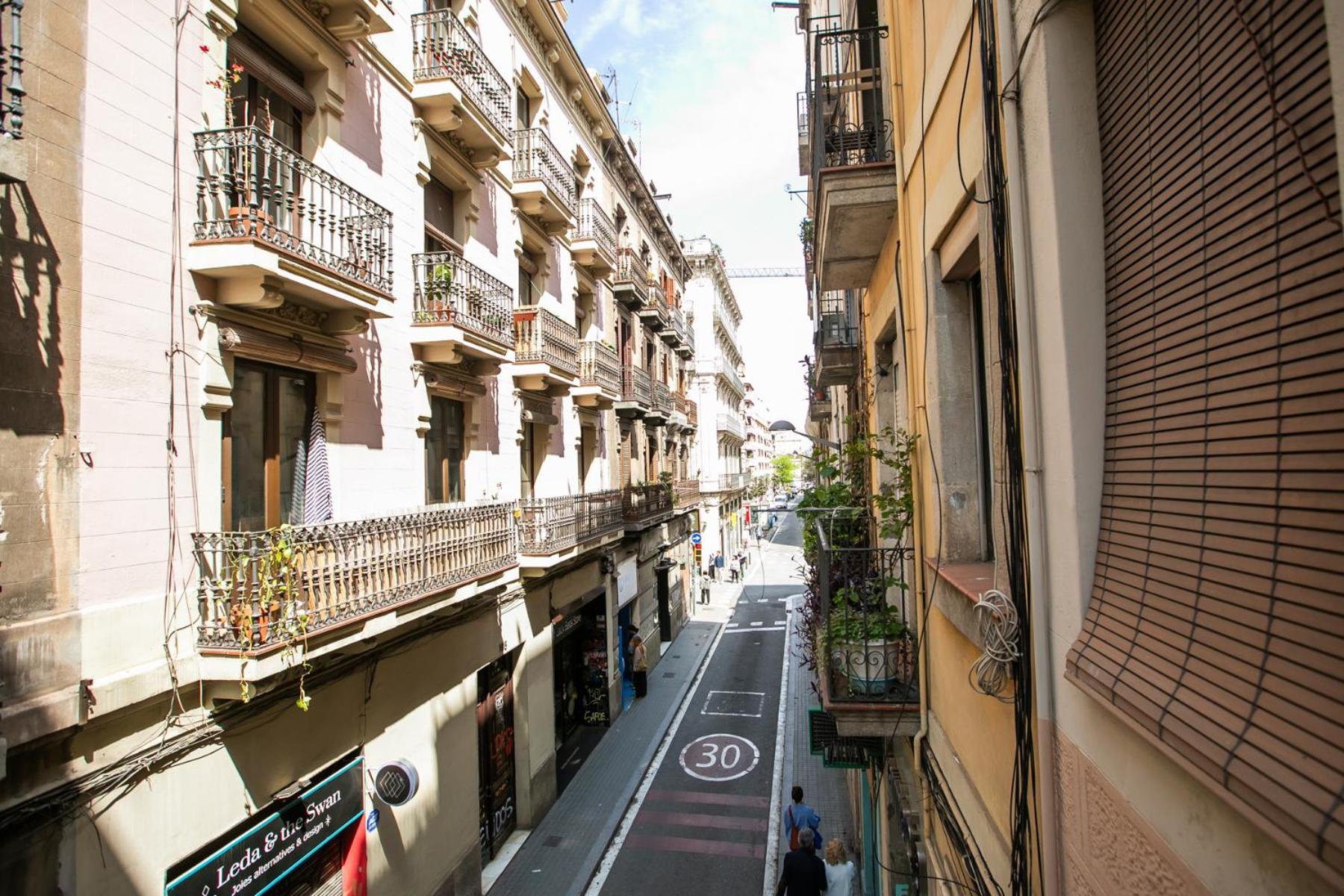 12gra1070 - Cozy Flat In The Heart Of Gracia! * Barcelone